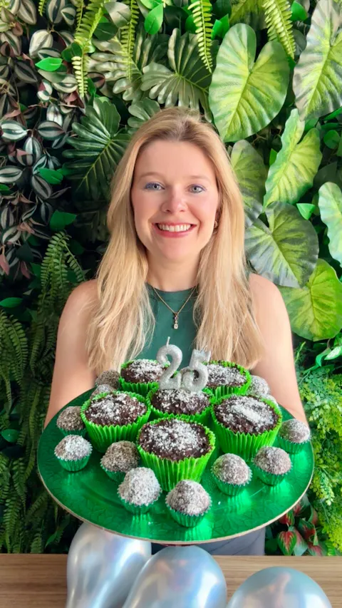 Cupcake de Banana com Brigadeiro de Chia