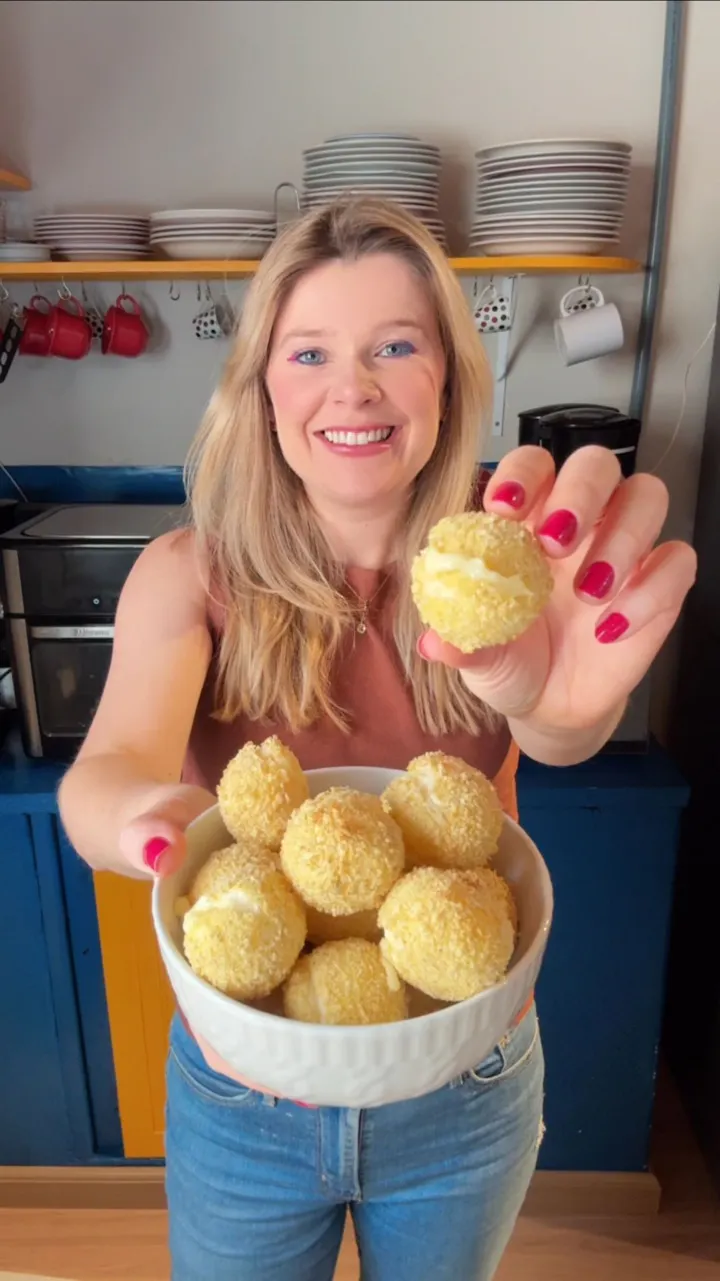 Vídeo: Bolinha de Queijo de Mandioca Crocante