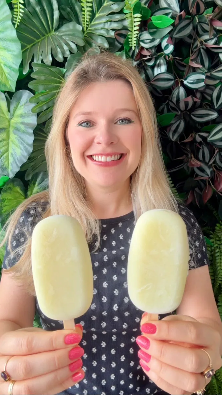 Vídeo: Picolé Piña Colada de 2 Ingredientes