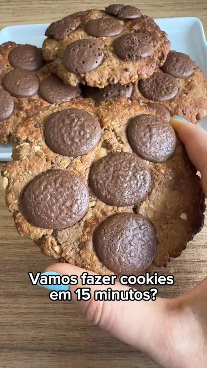 Vídeo: Cookies de Whey com Pasta de Amendoim