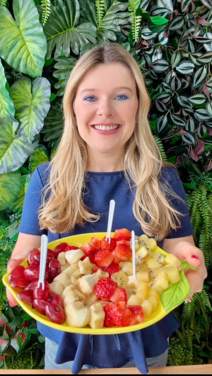 Vídeo: Brigadeiro de Chocolate com Frutas Sem Fogo
