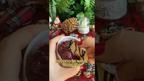 Biscoito de Natal Recheado com Geleia