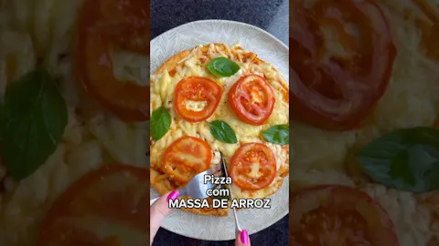 Pizza com Massa de Arroz