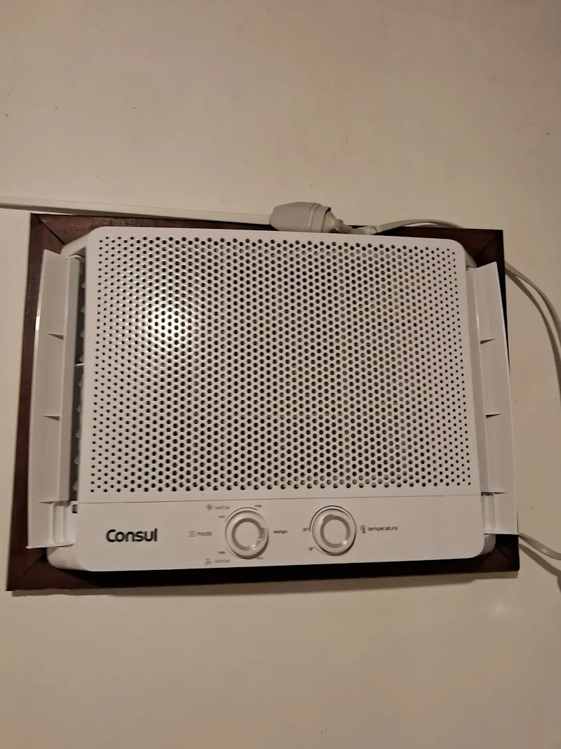 Ar Condicionado Janela Consul 7500btus F Mecânc Ccb07fb Cor Branco