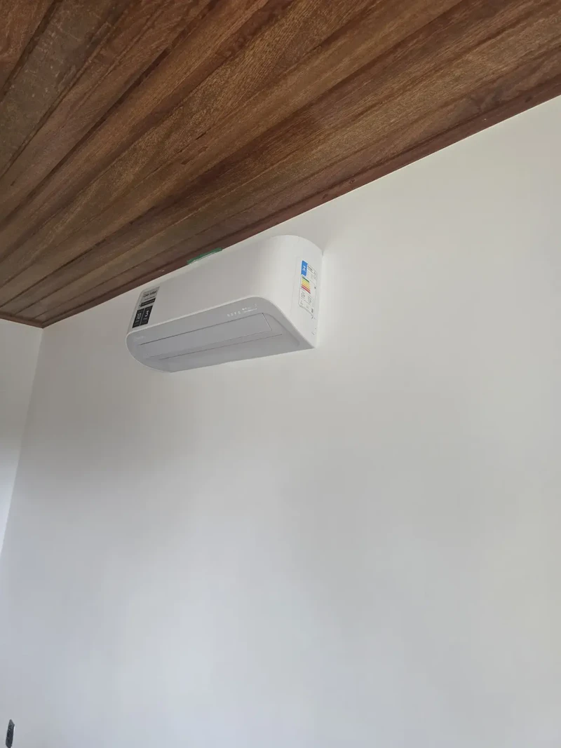 Ar-condicionado Electrolux Split 12.000 Btus Color Adapt Que Branco