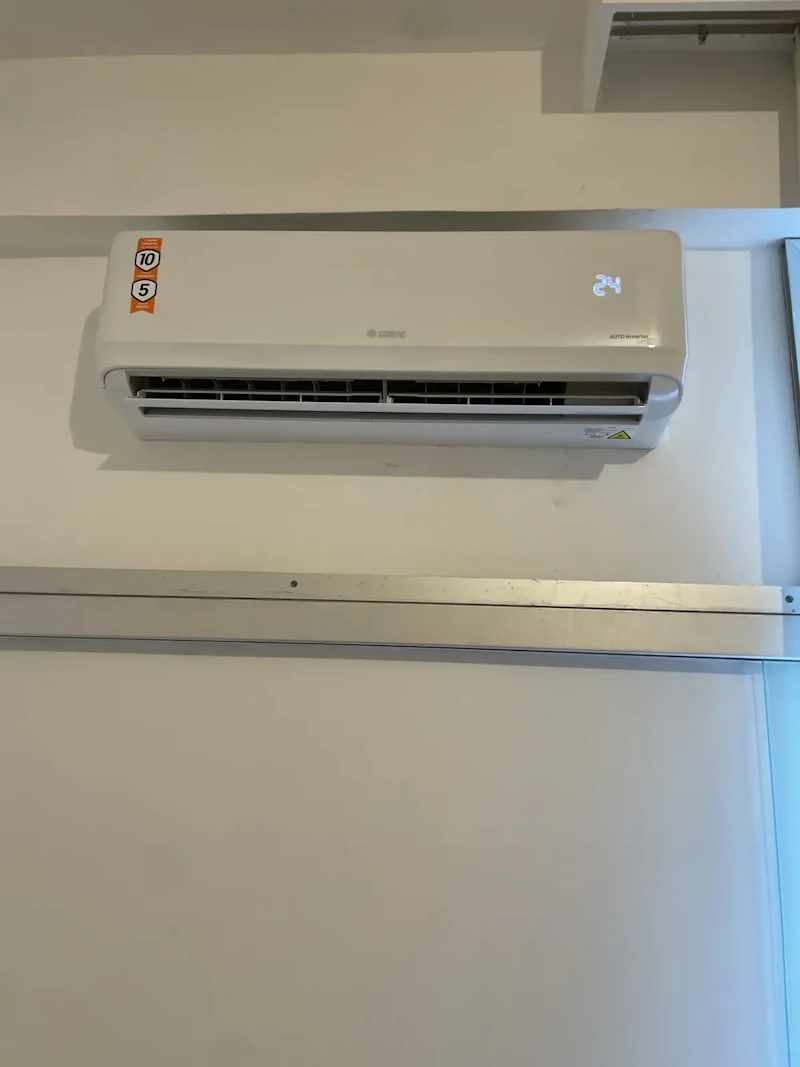 Ar Condicionado Split Hi Wall Inverter Gree G-side 12000 Btu Branco