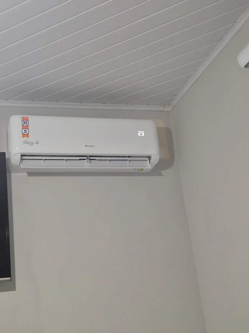 Ar Condicionado Split Hi Wall Inverter R-32 G-top Auto Gree 12.000 BTUs Frio Monofásico