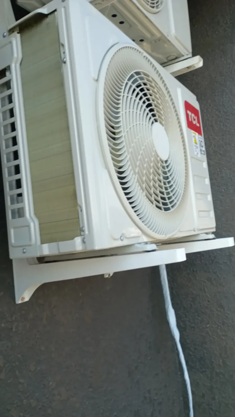 Ar Condicionado Split Inverter Tcl 12000 Btus Qf 220v Branco 220v