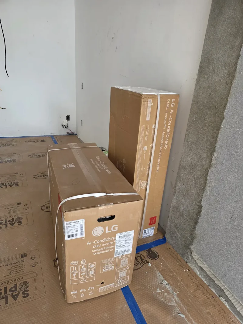 Ar Condicionado Split LG Dual Inverter AI Voice 18000 BTUs Frio/Quente 220V — foto 2 de 2