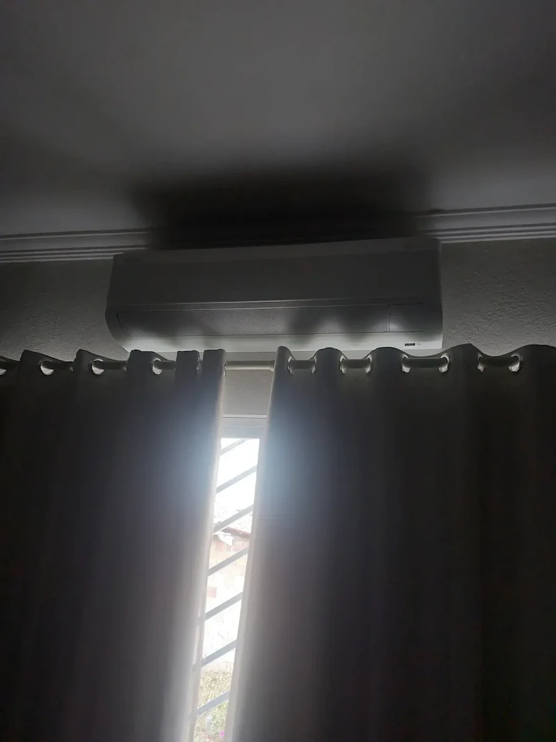 Ar Condicionado Split Hi Wall Inverter R-32 Samsung Windfree AI 18000 Btus Frio Monofásico — foto 3 de 6