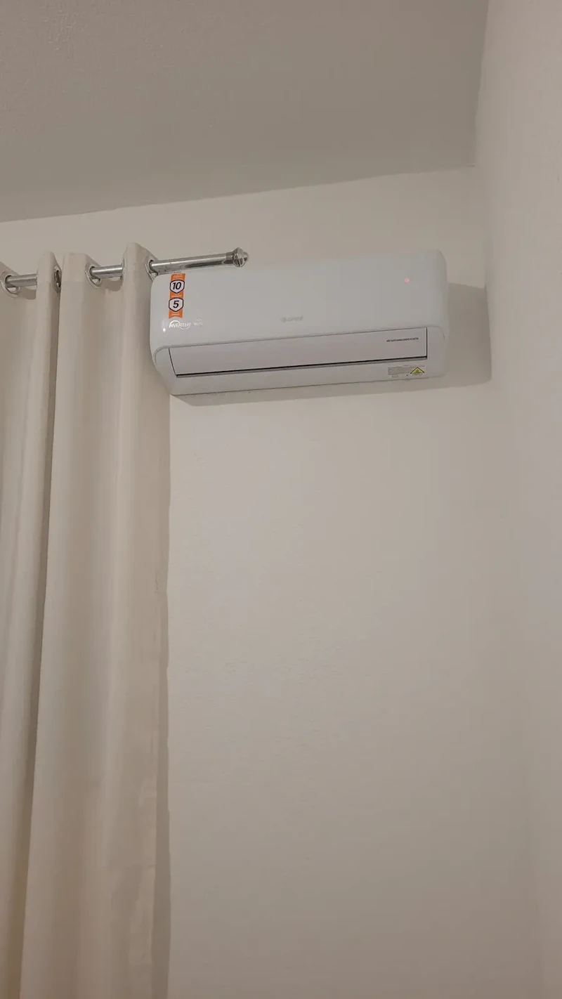 Ar Condicionado Split Gree 9000 BTU Inverter Wi-Fi Frio 220V R32